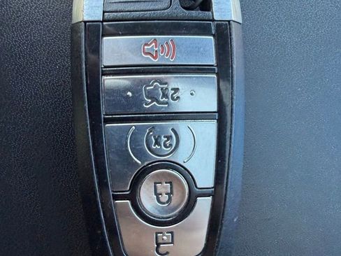 Used 2017 Ford F450 Platinum w/ Platinum Ultimate Package image 28