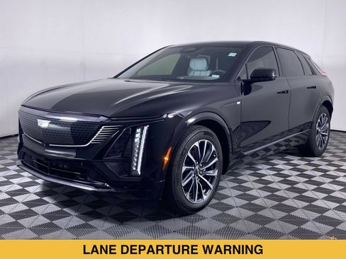 Certified 2024 Cadillac Lyriq Sport AWD/4WD image 17