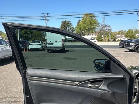 Used 2019 Honda Civic LX image 9