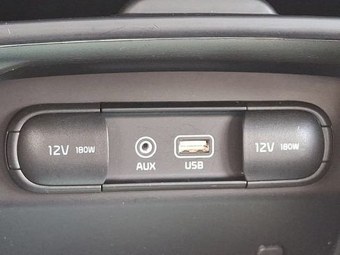 Used 2020 Kia Sorento LX AWD/4WD image 22