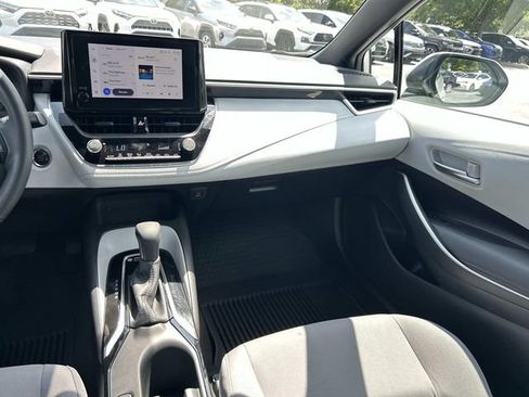 Used 2025 Toyota Corolla SE FWD image 15