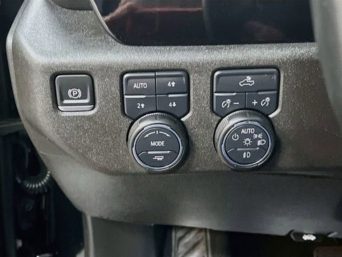 Used 2024 Chevrolet Silverado 1500 RST w/ Redline Edition AWD/4WD image 10