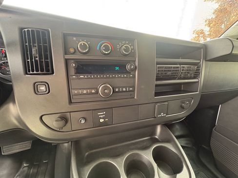 Used 2024 Chevrolet Express 2500 w/ Driver Convenience Package image 22