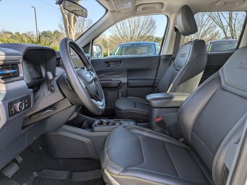 Certified 2025 Ford Maverick Lobo image 20