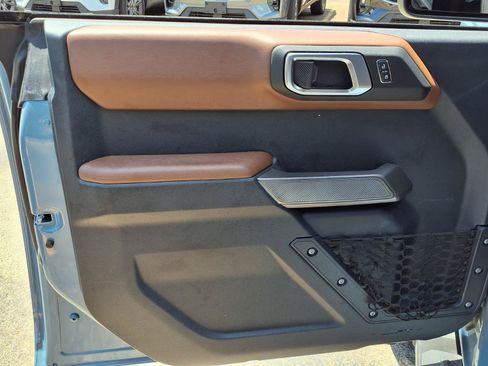 Used 2023 Ford Bronco Outer Banks w/ Sasquatch Package AWD/4WD image 12