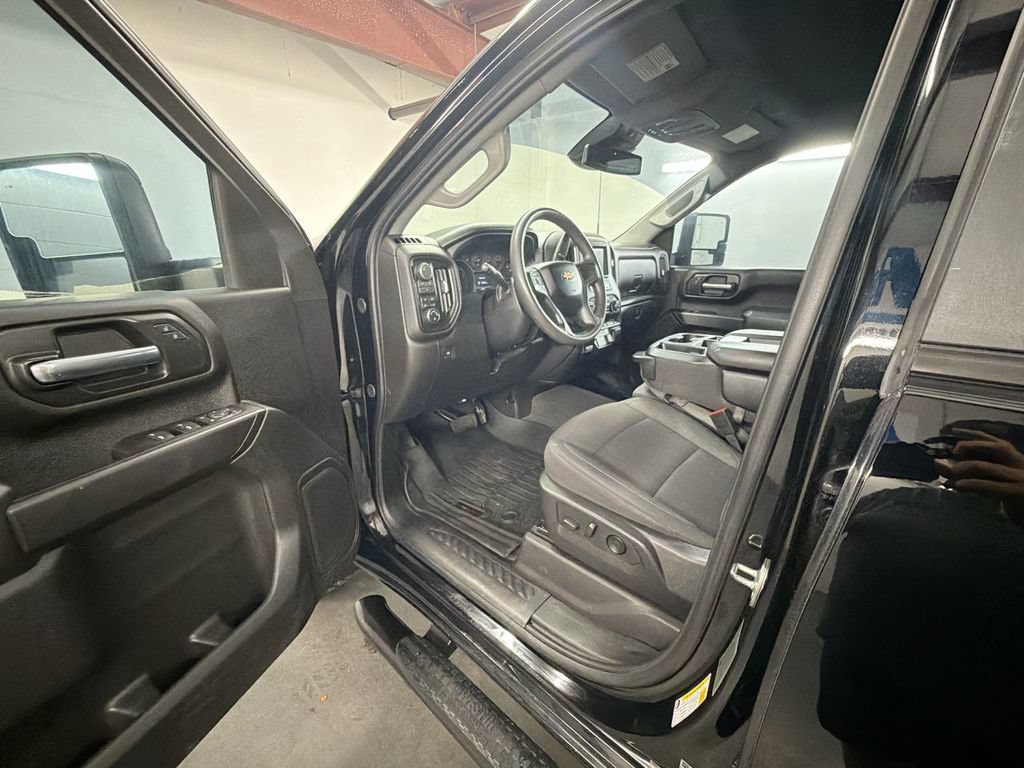 Certified 2024 Chevrolet Silverado 2500 Custom w/ Custom Value Package AWD/4WD image 10
