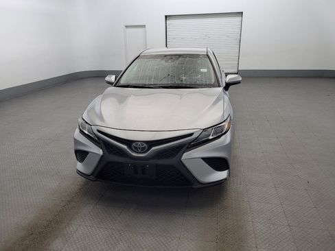 Used 2018 Toyota Camry SE FWD image 15