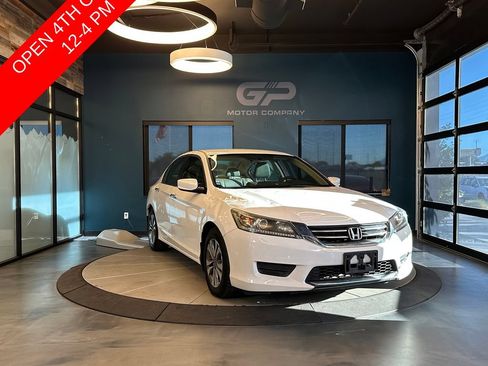 Used 2015 Honda Accord LX image 1