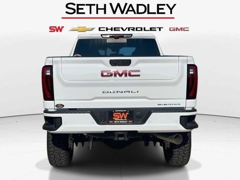 New 2025 GMC Sierra 2500 Denali w/ Denali Reserve Package image 6