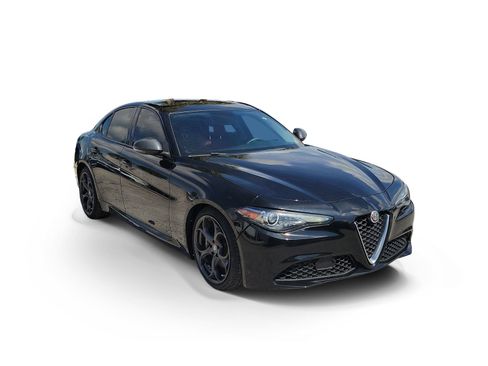 Used 2018 Alfa Romeo Giulia w/ Nero Edizione RWD image 1