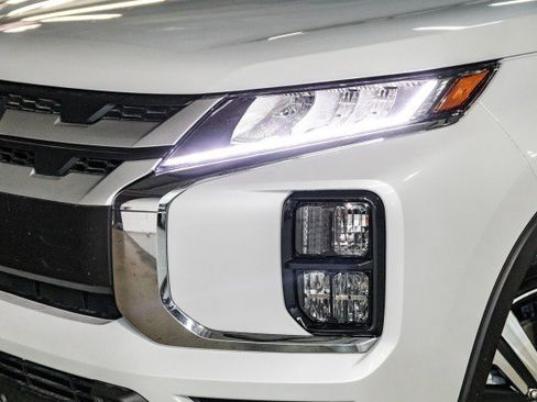 New 2025 Mitsubishi Outlander Sport ES image 2