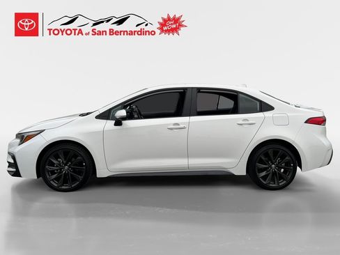 Certified 2025 Toyota Corolla SE image 2