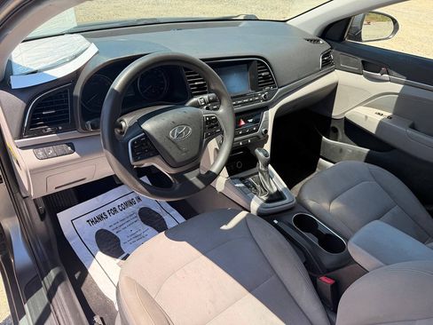 Used 2018 Hyundai Elantra SEL FWD image 9