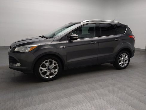Used 2016 Ford Escape Titanium image 2