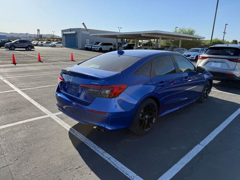 Used 2024 Honda Civic Sport image 3
