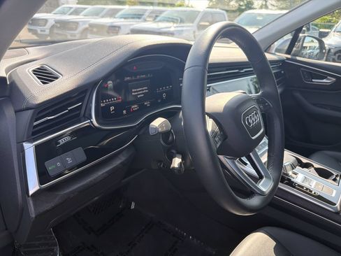 Used 2023 Audi Q7 3.0T Premium AWD/4WD image 20