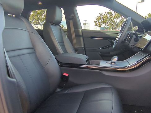 Used 2024 Land Rover Range Rover Evoque S image 26