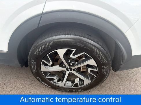 Certified 2025 Kia Sportage EX AWD/4WD image 27