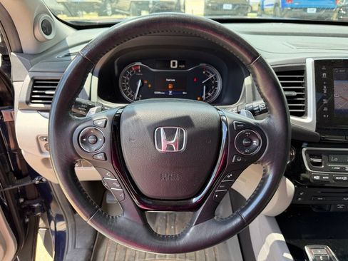 Used 2018 Honda Pilot Elite image 14