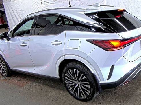 Used 2023 Lexus RX 350 Premium Plus w/ Accessory Package AWD/4WD image 5