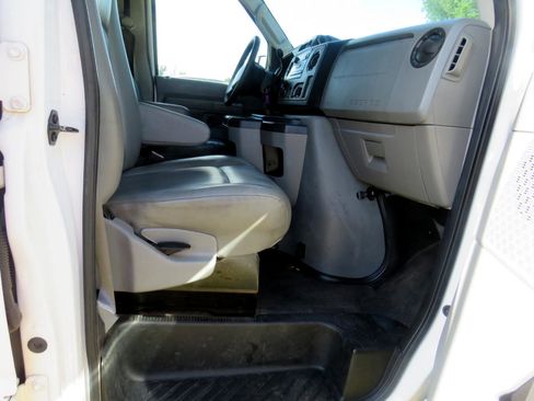 Used 2011 Ford E-250 and Econoline 250 w/ Commercial Cargo Van Pkg image 18