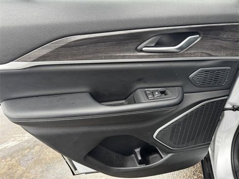 Used 2023 Jeep Grand Cherokee 4WD 4xe image 19