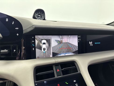 Used 2020 Porsche Taycan Turbo image 30