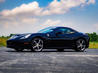 Used 2014 Ferrari California video 2