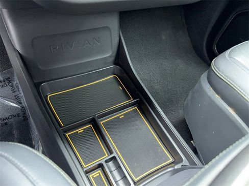 Used 2022 Rivian R1T Adventure image 35