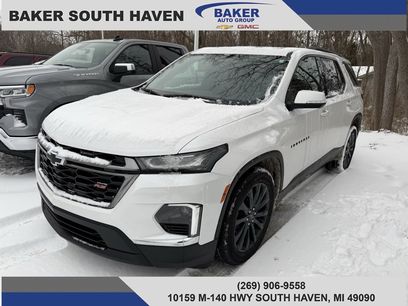 Used 2023 Chevrolet Traverse RS