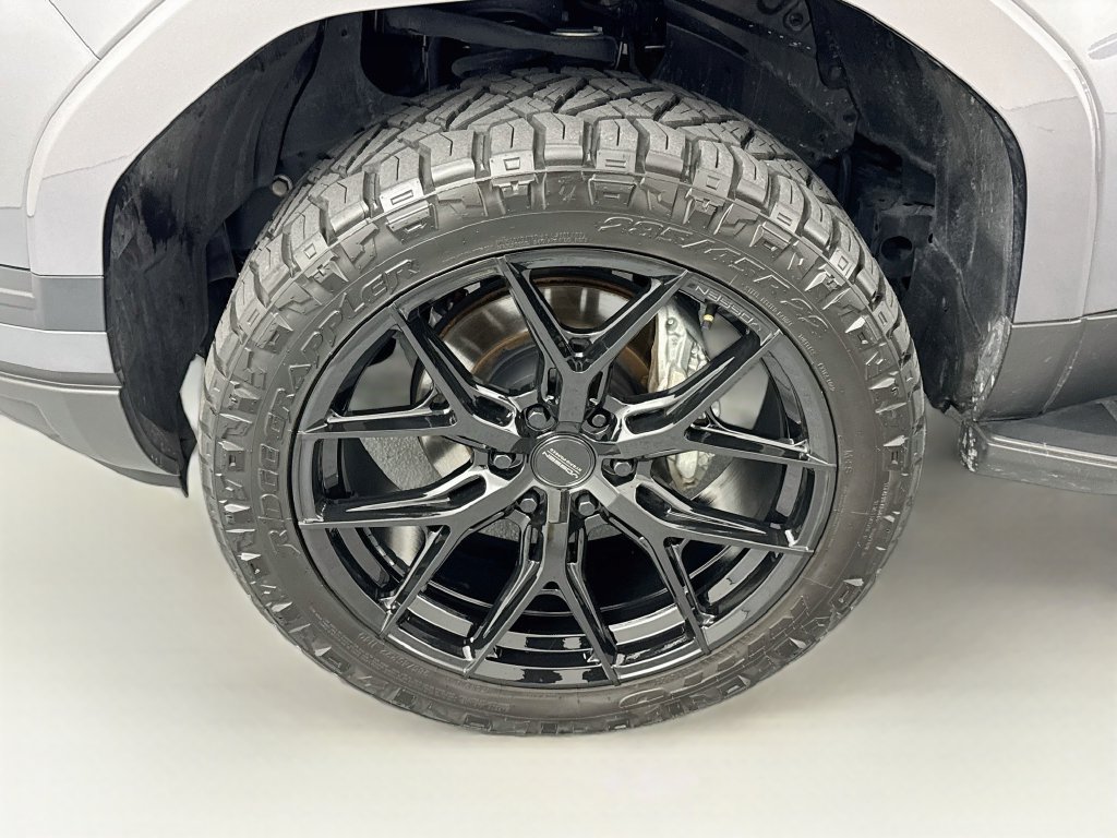 Used 2025 Lexus GX 550 w/ Cold Area Package AWD/4WD image 31