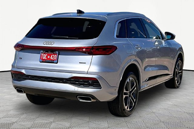 Used 2026 Audi Q5 Premium w/ Convenience Package AWD/4WD image 2