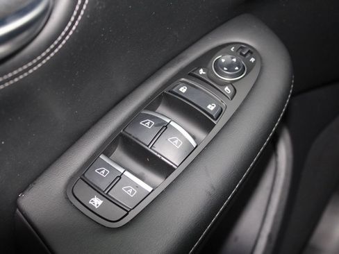 Certified 2025 INFINITI QX50 Luxe image 12