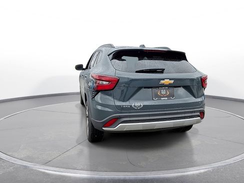 Used 2026 Chevrolet Trax LT w/ Driver Confidence Package FWD image 6