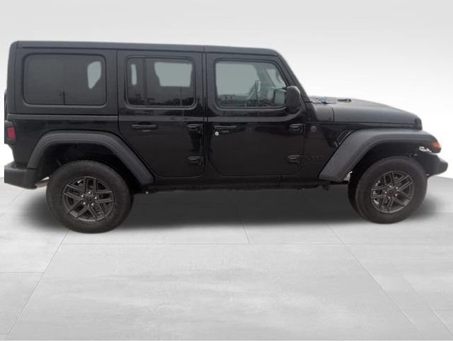 Used 2024 Jeep Wrangler Unlimited Sport AWD/4WD image 7