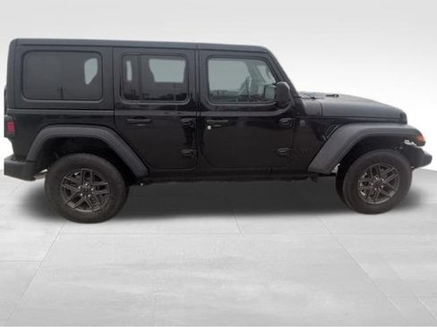 Used 2024 Jeep Wrangler Unlimited Sport AWD/4WD image 7