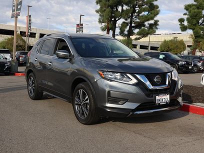 Used 2019 Nissan Rogue SV w/ Premium Package