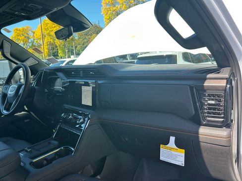 New 2025 GMC Sierra 2500 AT4 w/ AT4 Premium Plus Package image 26