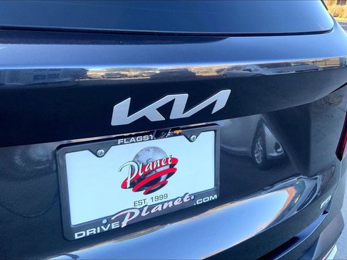 Used 2025 Kia Sorento EX image 32