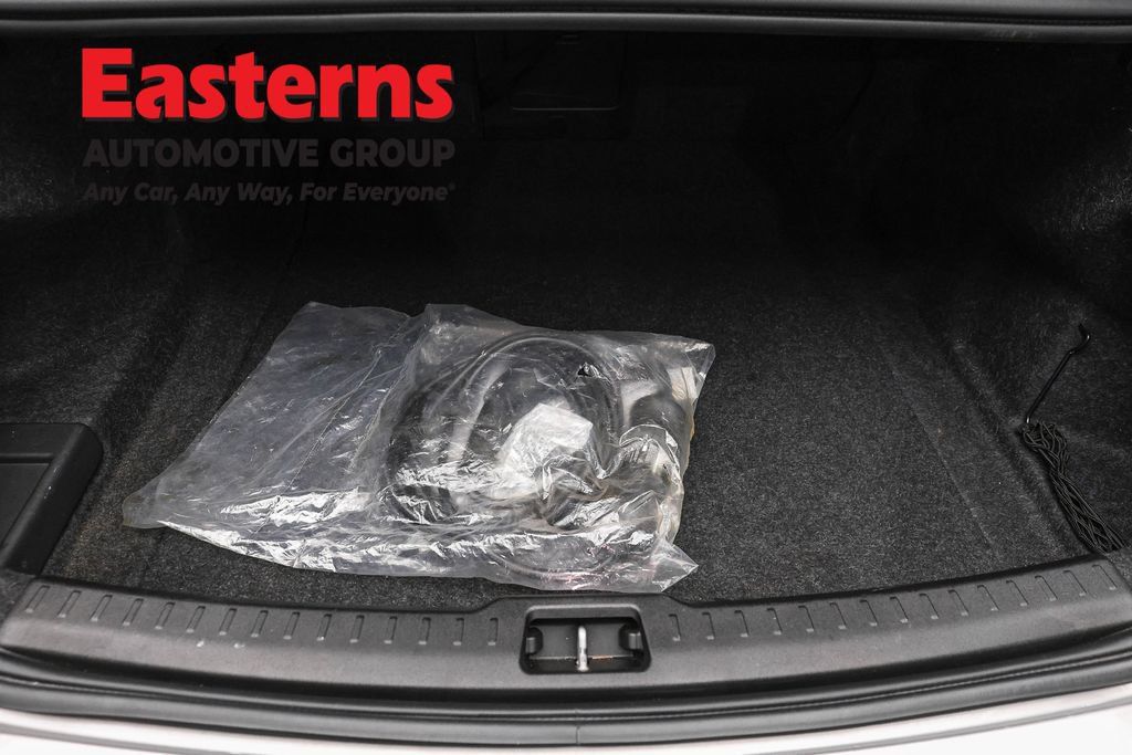 Used 2023 Volvo S60 T8 Plus AWD/4WD image 9