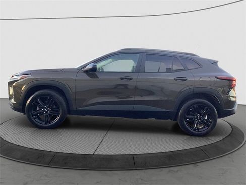 Used 2024 Chevrolet Trax ACTIV image 4