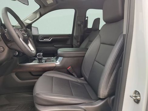 Used 2024 GMC Sierra 1500 SLT AWD/4WD image 25
