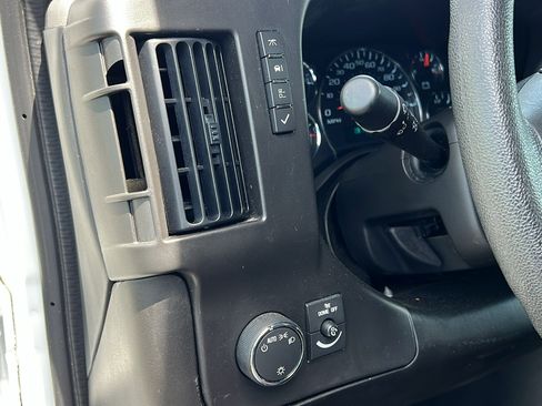 Certified 2024 GMC Savana 2500 w/ Driver Convenience Package RWD image 22
