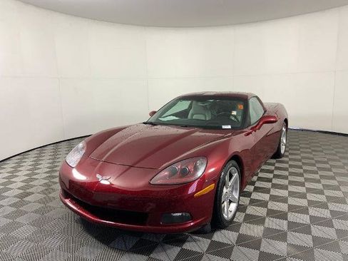 Used 2006 Chevrolet Corvette Coupe w/ Preferred Equipment Group RWD image 5