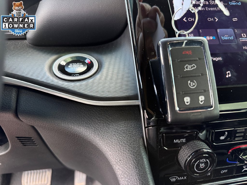 Certified 2024 Jeep Grand Cherokee L Laredo w/ Luxury Tech Group I AWD/4WD image 28