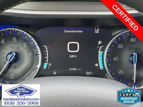 Used 2024 Chrysler Pacifica Touring-L image 15