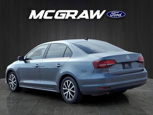 Used 2017 Volkswagen Jetta SE image 7
