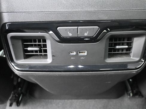 Used 2024 Chevrolet Silverado 1500 ZR2 w/ Technology Package AWD/4WD image 15