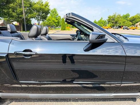 Used 2011 Ford Mustang GT Premium w/ 402A Rapid Spec Order Code RWD image 36