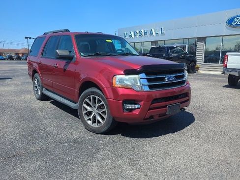 Used 2015 Ford Expedition XLT w/ Equipment Group 202A AWD/4WD image 2